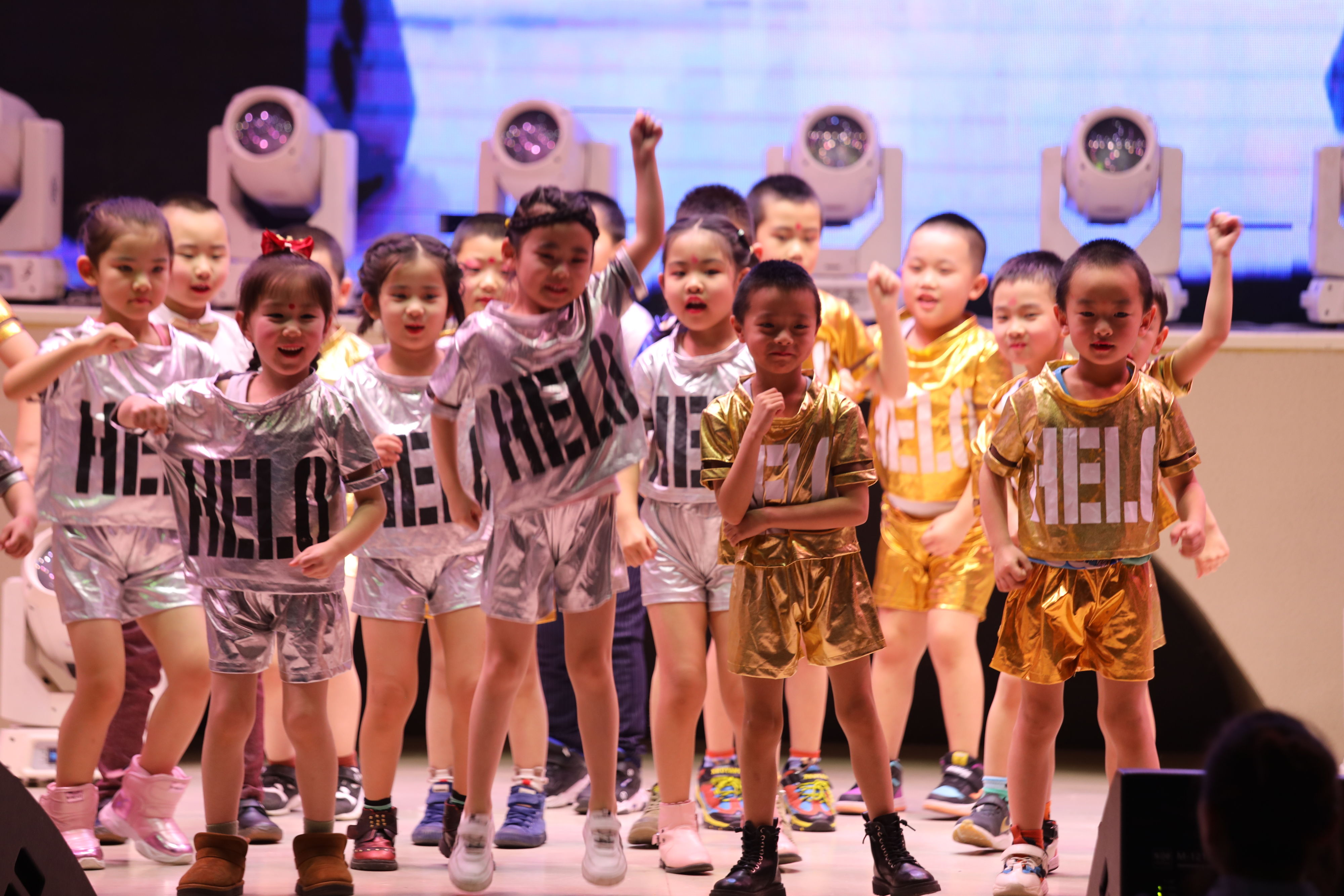 星星幼儿园第一届亲子活动,星星幼儿园亲子运动会