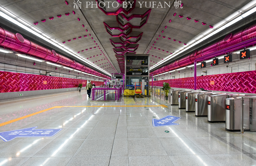 地铁装饰图片,特色地铁站装饰