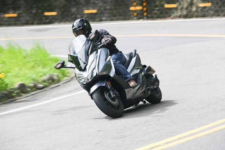 本田nss350为什么这么贵,本田cm300和新款对比