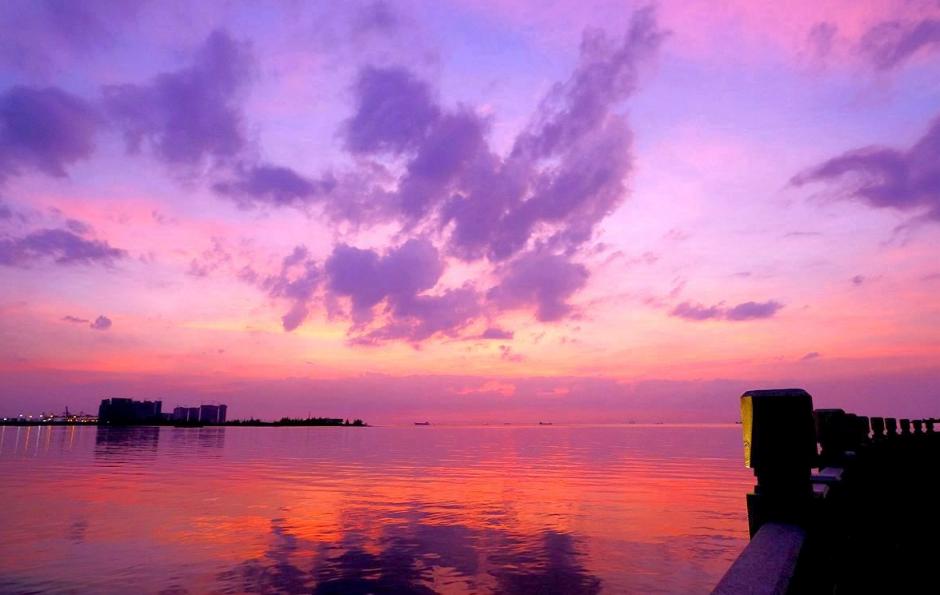 诗人描写日落晚霞绝美诗句,落日晚霞绝美诗句