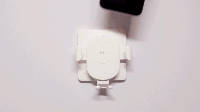 售价1100元!“开关大王”推出“百变”插座,颠覆传统设计