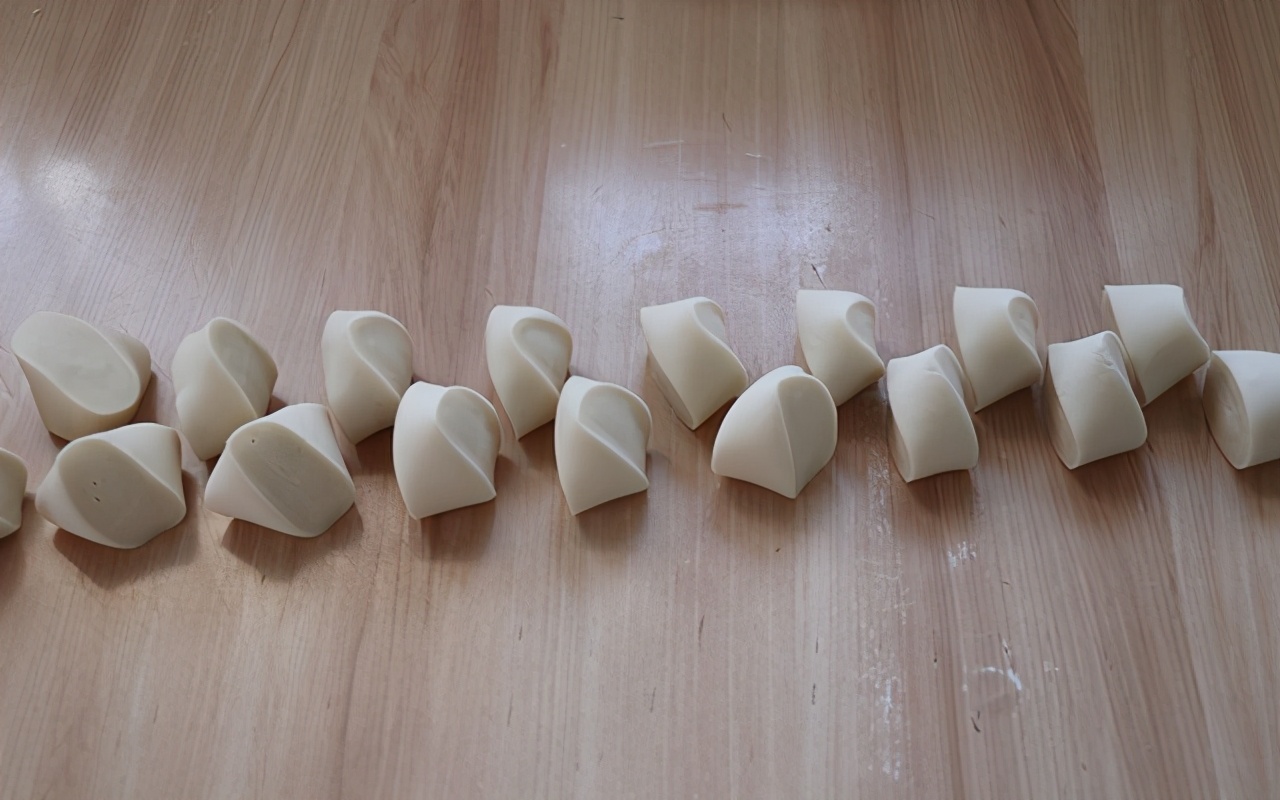 热腾腾的鲜肉包子好香想吃就来,热腾腾的小笼包来啦