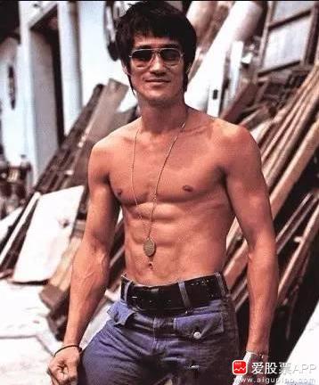 李小龙谈哲学心如止水,李小龙谈哲学的书籍