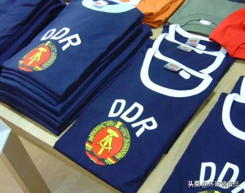 柏林墙倒塌是德国统一的标志吗,德国柏林墙的倒塌时间地点