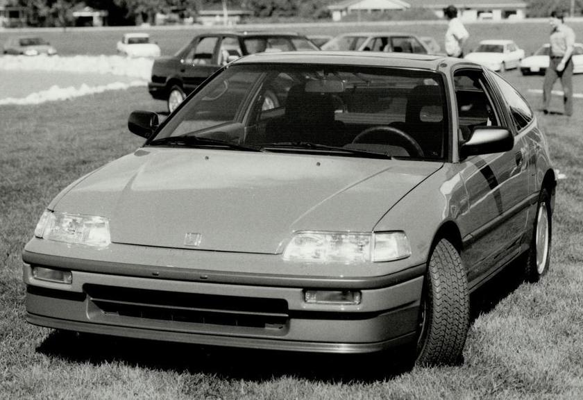 英超第1后腰年薪1.3亿却开二手宝马！穆帅曾收法拉利快递