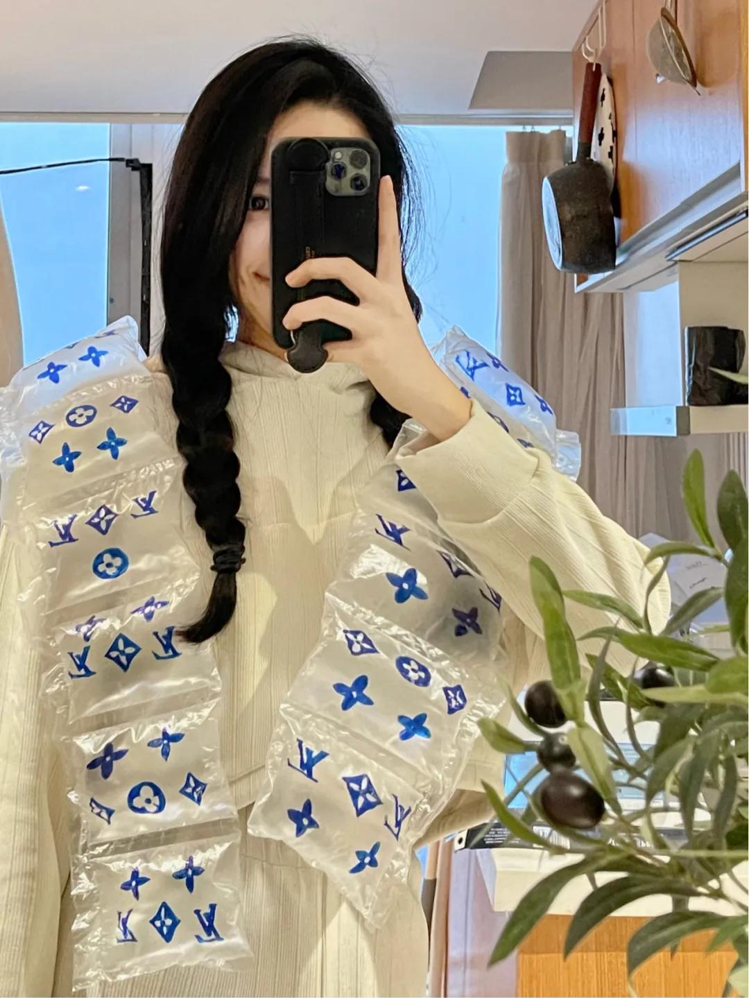 鞠婧祎与杨幂撞衫是谁先穿的,鞠婧祎穿山寨香奈儿