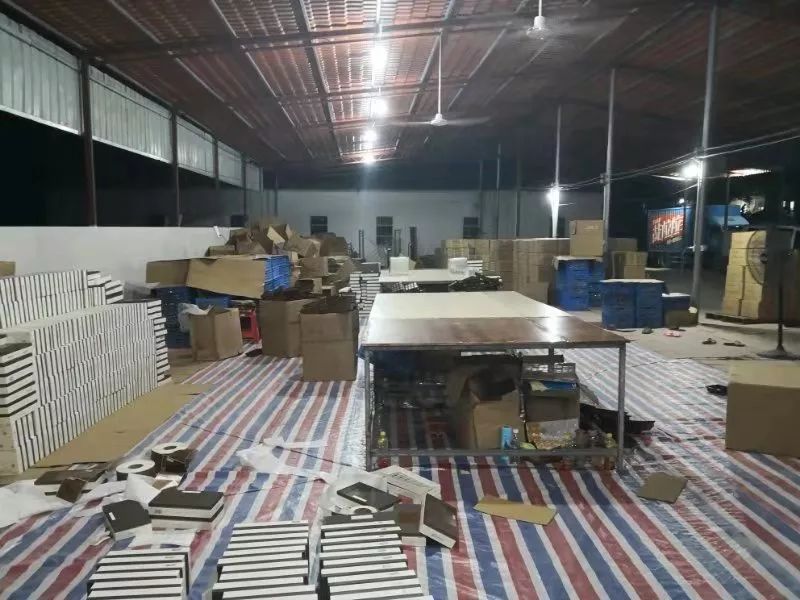 大批假月饼被曝光！广东人爱买的“美心”“荣华”“广州酒家”都中招