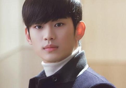 宋慧乔被传离婚后首次现身机场，左手无名指不见婚戒，坐实传闻！