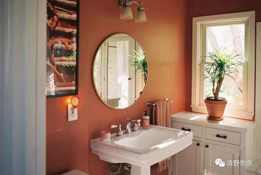 防晒霜过敏脸部自救方法,化妆品过敏紧急自救三步骤