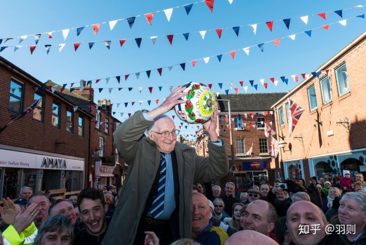 多人互殴比赛视频,足球赛8人分组循环比赛