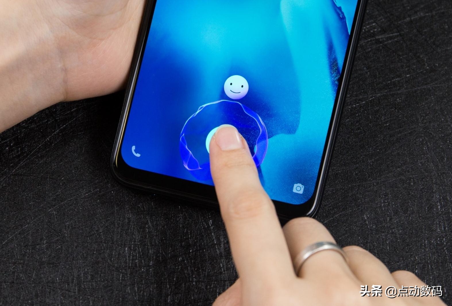 华为大屏手机性价比高2000左右,华为5g手机12+256g性价比