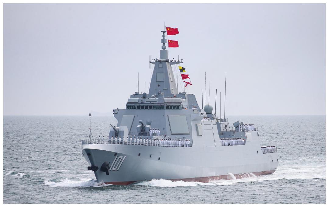 055新舰最新服役消息,中国055舰现有多少艘能有战斗力