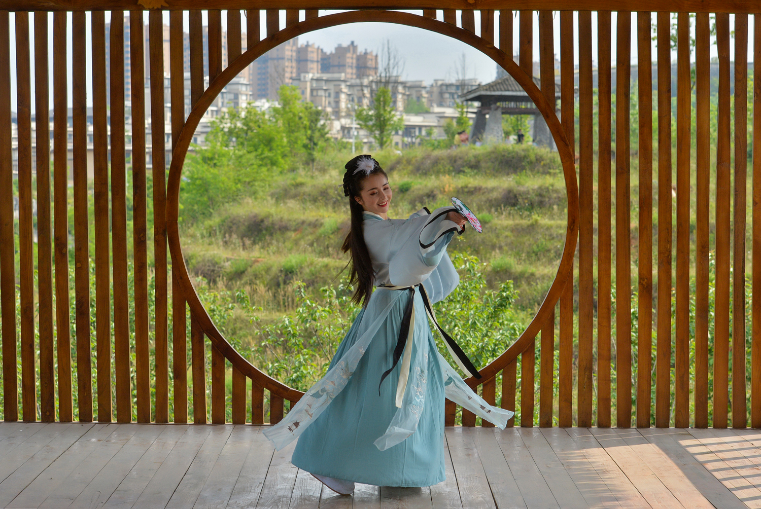 贵州多彩贵州城高清图片,多彩贵州风景图