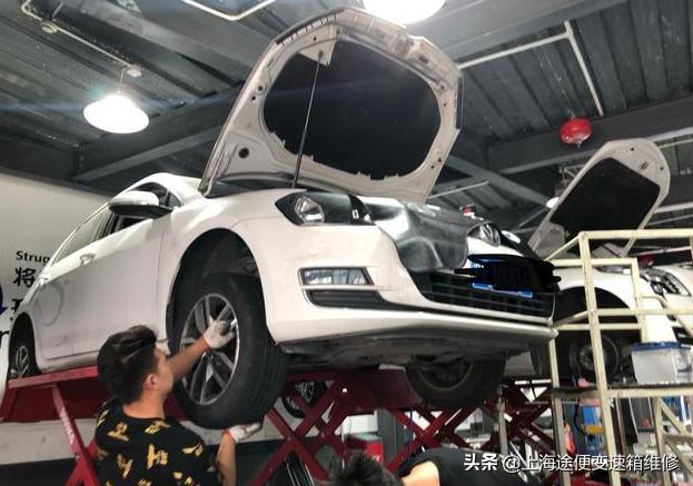 高尔夫干式双离合变速箱异响,高尔夫7变速箱异响