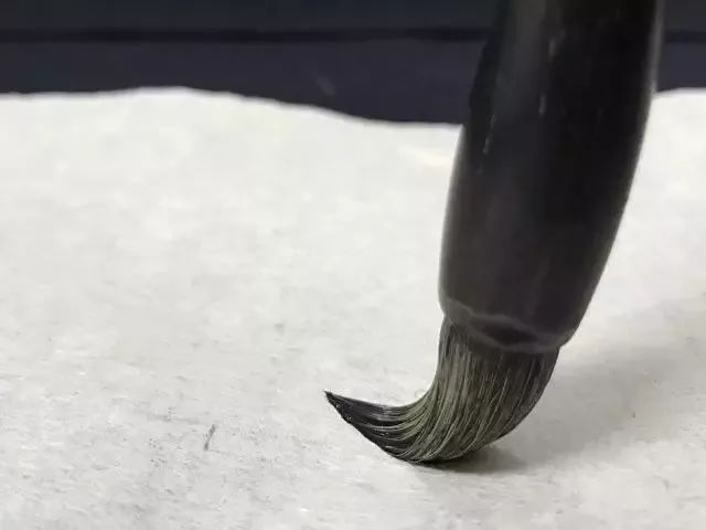 新手写毛笔字应该怎样开始,怎样初练毛笔字