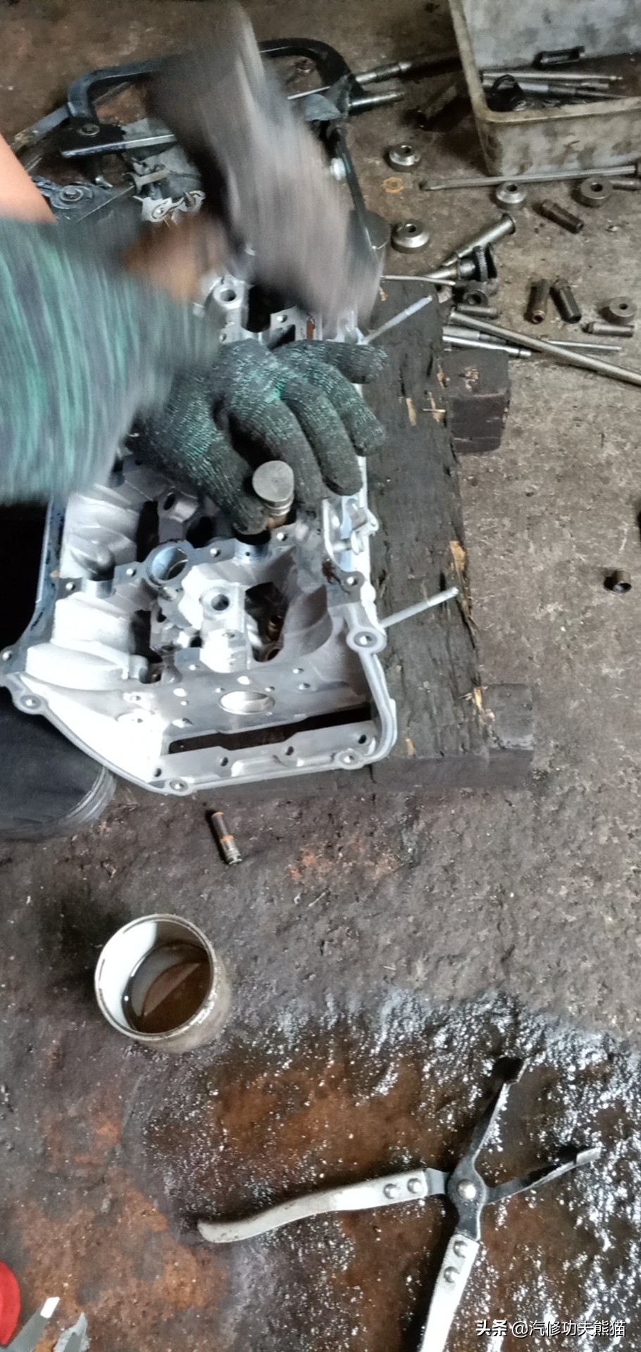 大众夏朗烧机油用什么燃油宝,2012款夏朗2.0t烧机油怎么处理