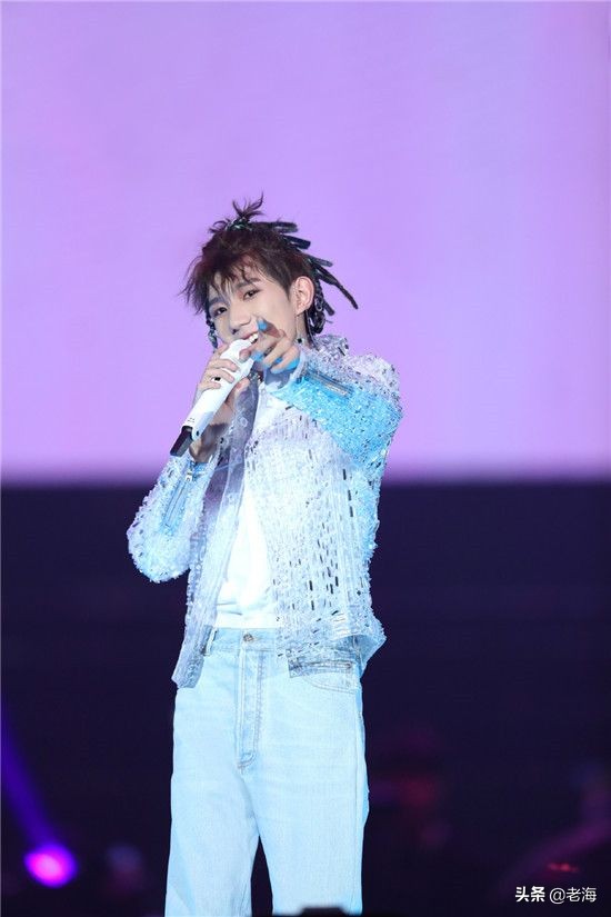 郭京飞评价王源,王源和郭京飞来到快乐大本营