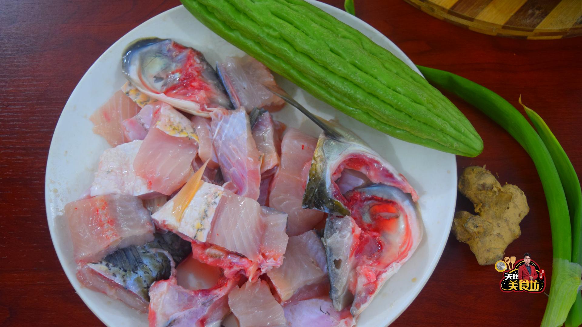 鱼汤这样做最好喝，鲜甜美味，做法简单，上桌就扫光