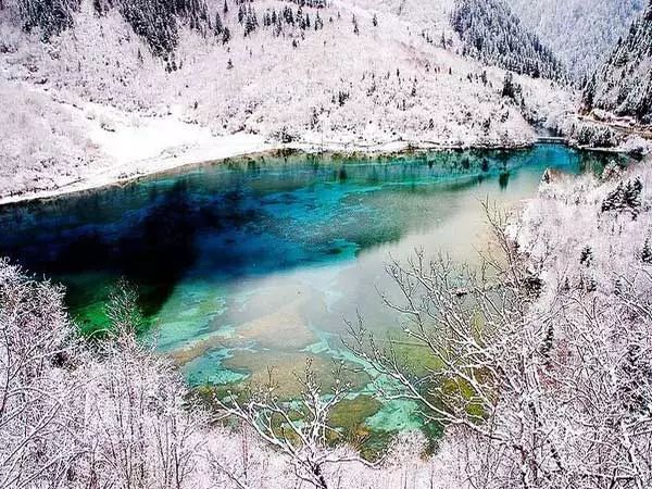 九寨沟景色恢复了吗,九寨沟震后重生