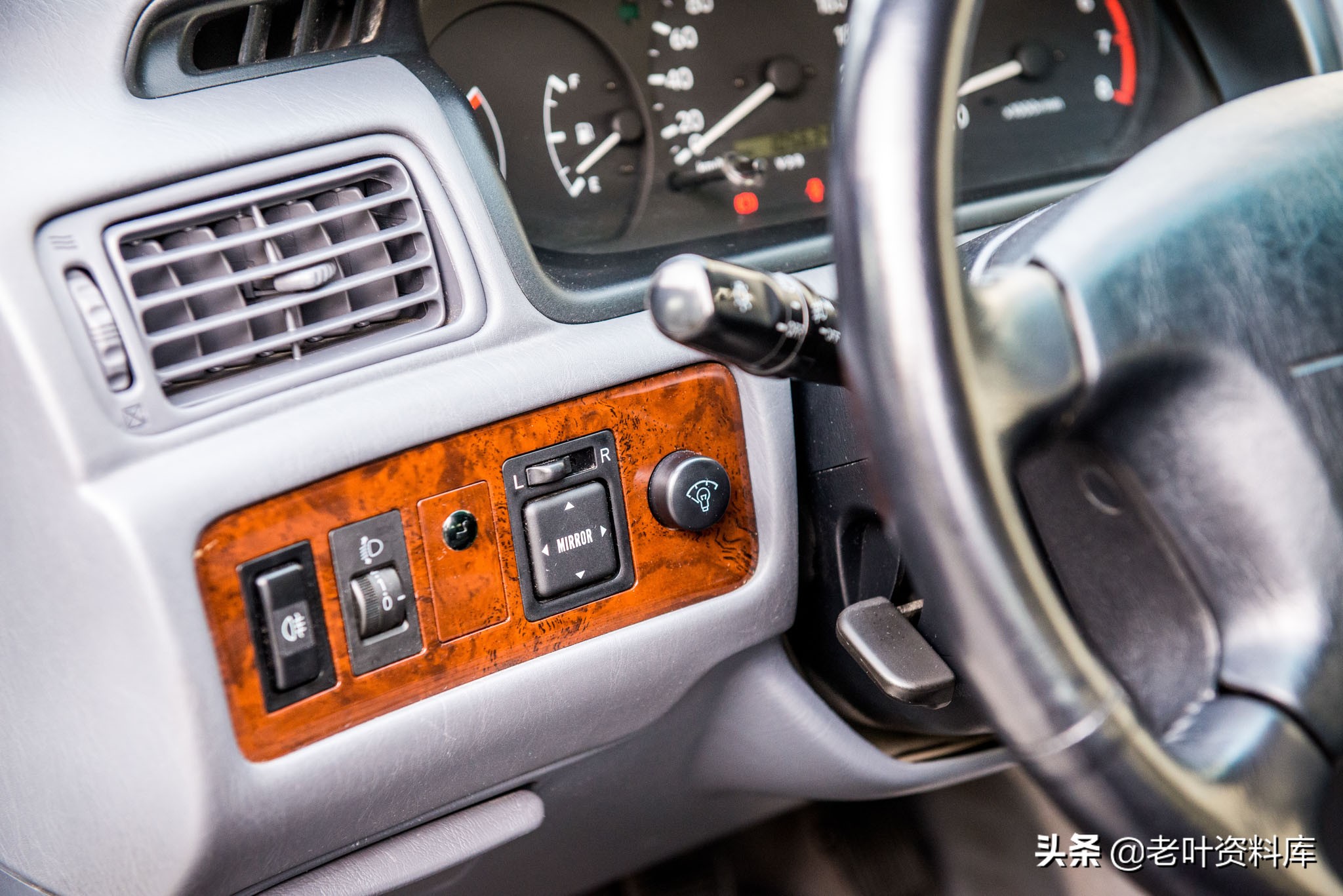 第二代丰田佳美1988,97年丰田佳美2.2排量图片