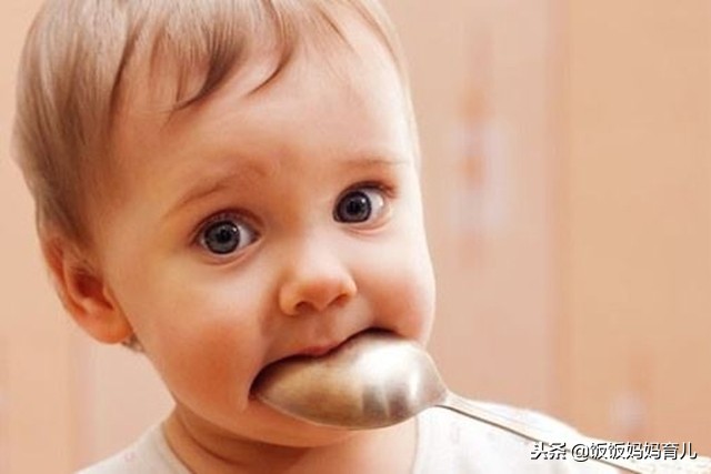 宝宝6个月吃辅食需要买辅食书吗,6个月宝宝辅食可以吃什么