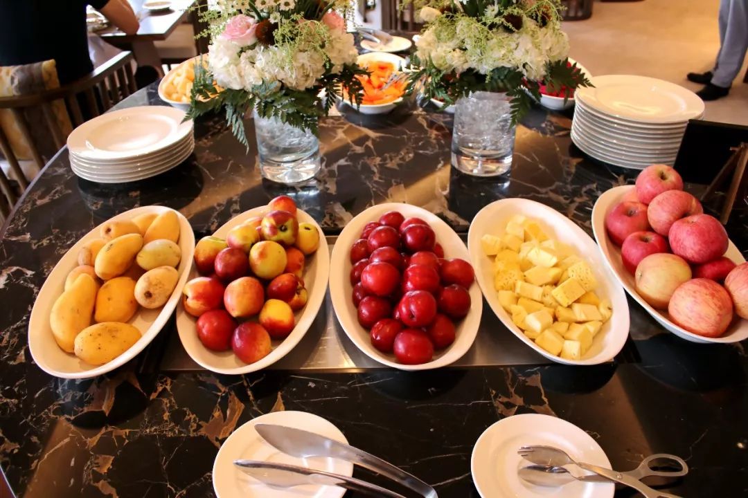 这才是真正意义上的豪华邮轮,号称全球顶级豪华邮轮