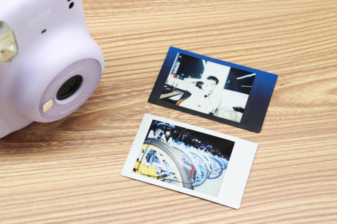 富士instaxmini11自拍模式,富士instaxmini11对焦