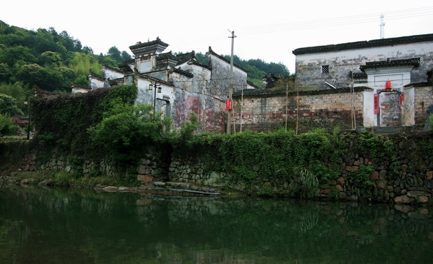 大山深处寻找古村,梅岭古村