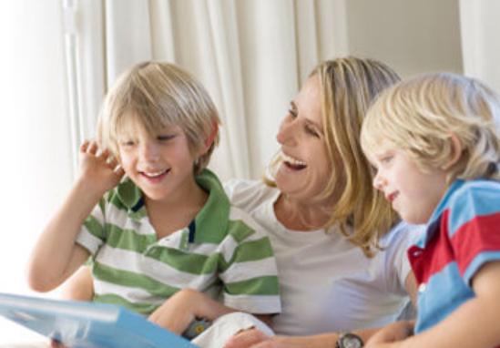 孩子内向腼腆的性格怎样去改变,如何克服孩子的腼腆