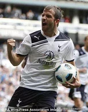 从夏普到世嘉，从德国好顺到库尔斯啤酒：英超豪门球衣广告的变迁