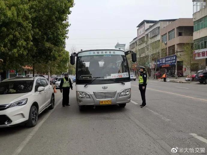 基层派出所强化清明节安保,县公安机关做好清明节安保工作