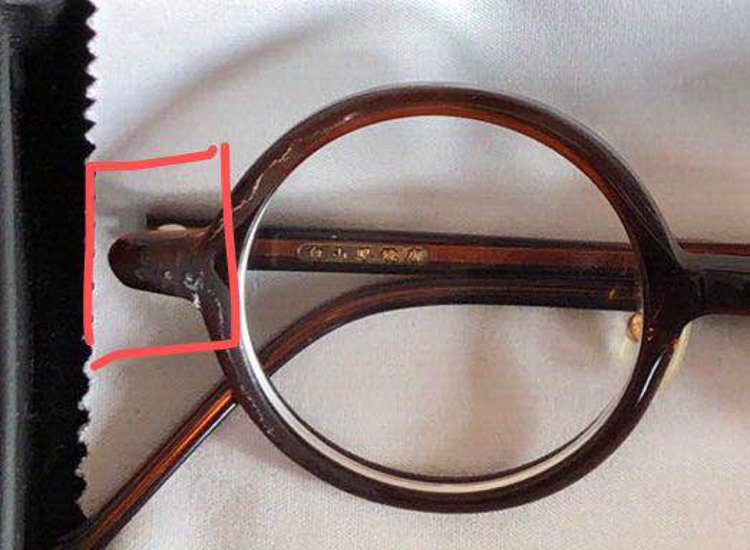 眼镜坏了可以用啥胶粘,眼镜坏了用什么胶粘最好