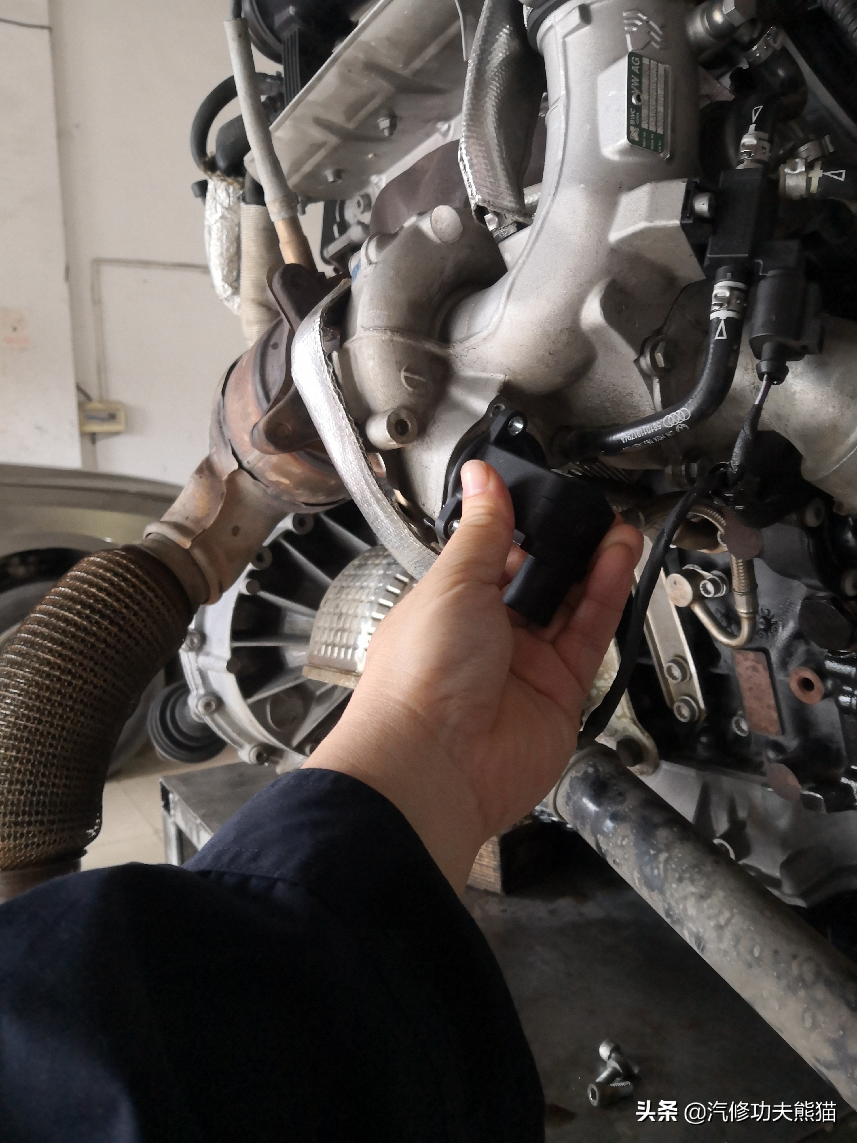dsg双离合起步抖动有异响,大众帕萨特3.0v6发动机烧机油