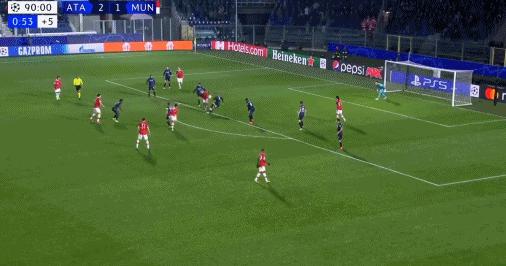 逗妹吐槽：C罗回曼联来养老？这明明是被啃老