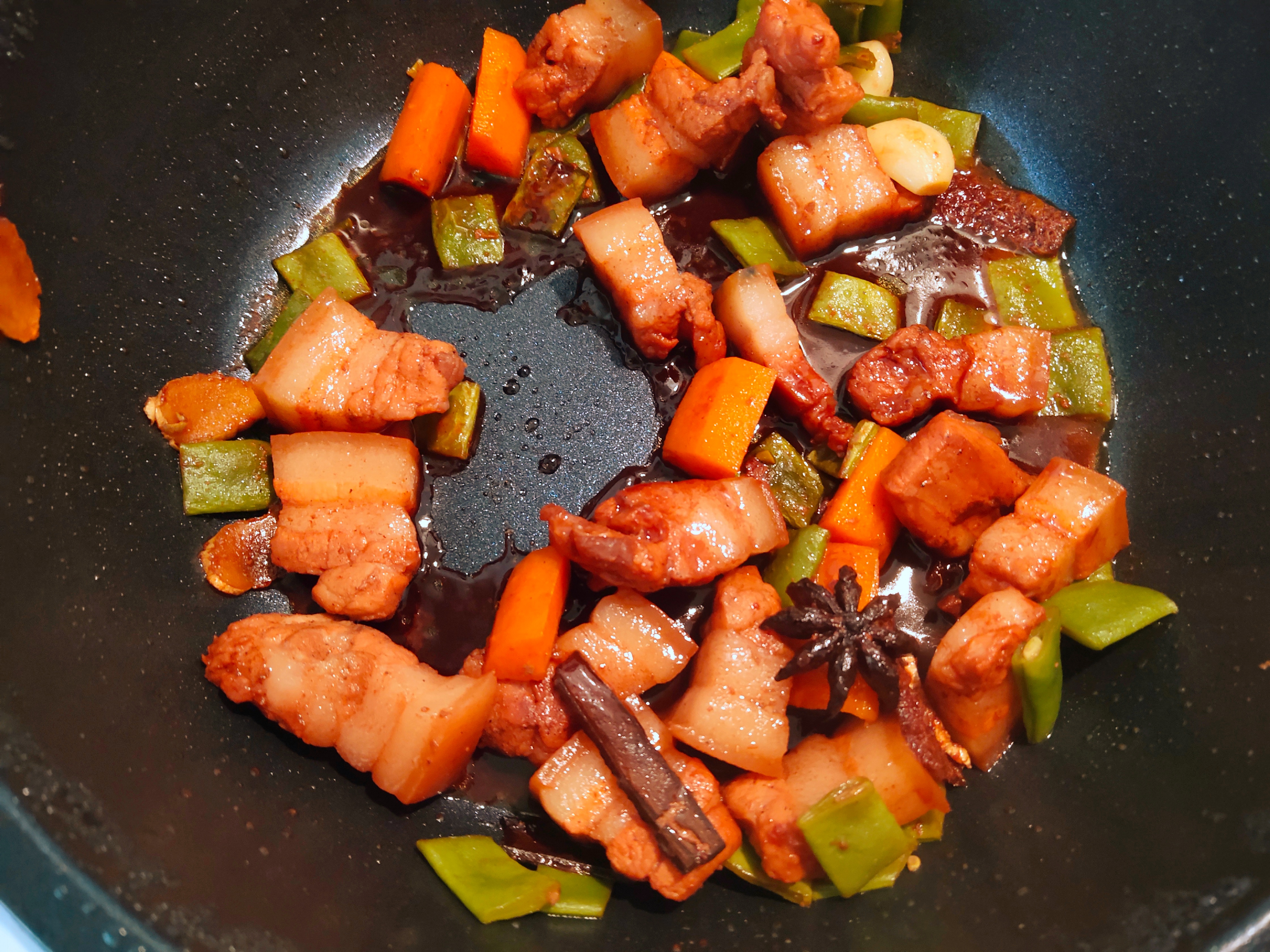 智能炒菜机pk人工,外卖智能炒菜机