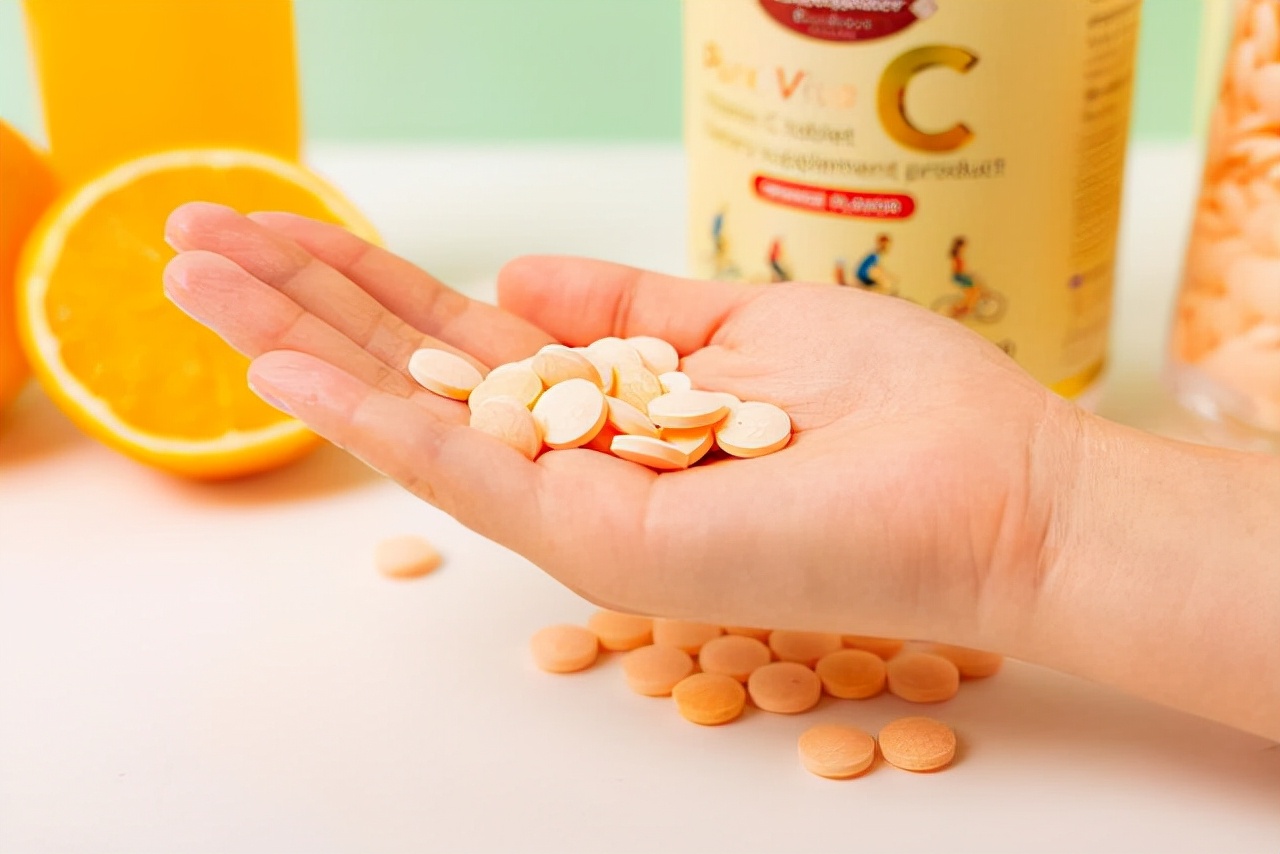 维生素一般什么时间吃效果比较好,各种维生素什么时间服用最合适