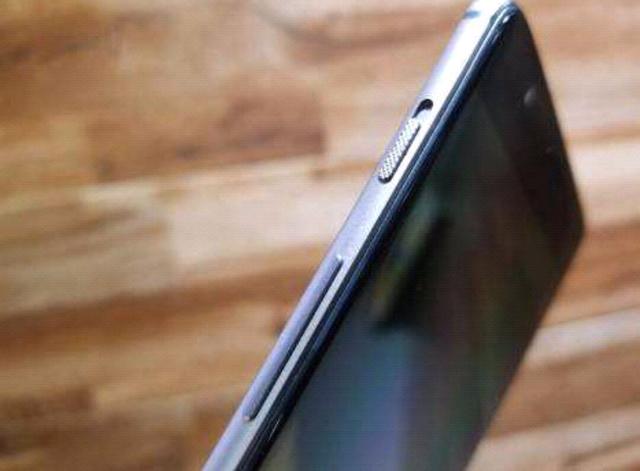 iphone耳机孔被堵住了,iphone取消耳机按键功能