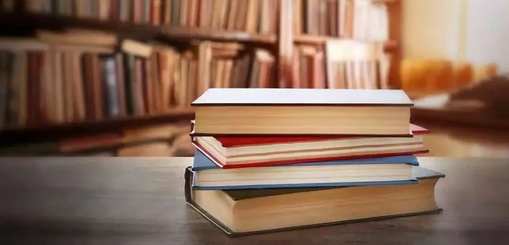 图书排行榜2018前十名亚马逊,亚马逊公布2022年十佳图书榜单