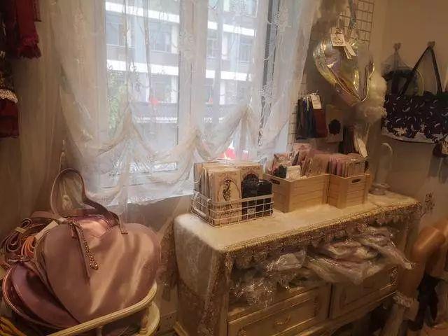 夏天最贵的裙子一条多少钱呀,一条裙子竟然99万