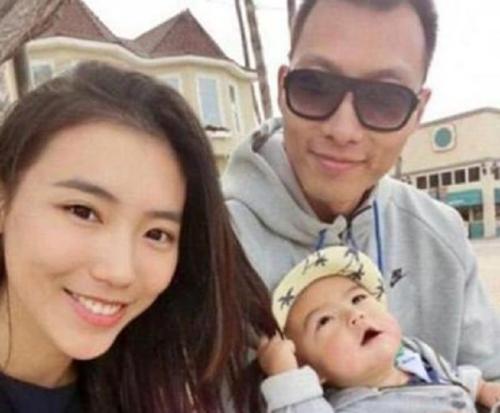 她曾是中国第一车模,她曾是红极一时的模特