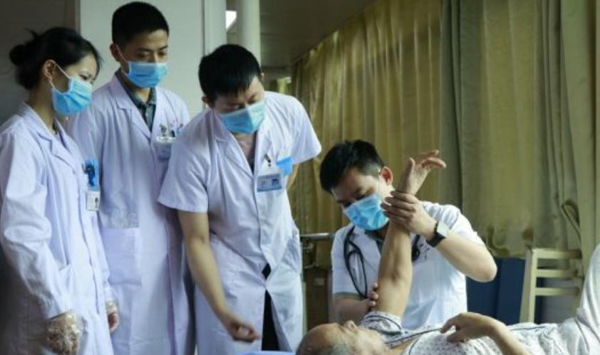 3个专科生也吃香的“医学专业”，毕业易就业，薪资都5000加