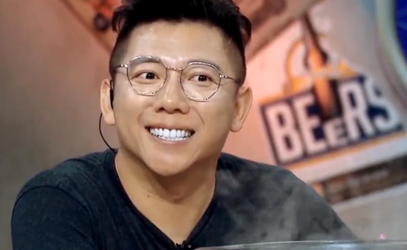 赵薇牙齿做了烤瓷牙吗,吴宣仪牙齿烤瓷牙