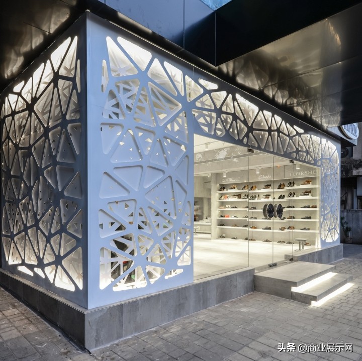 Regal品牌鞋店空间设计