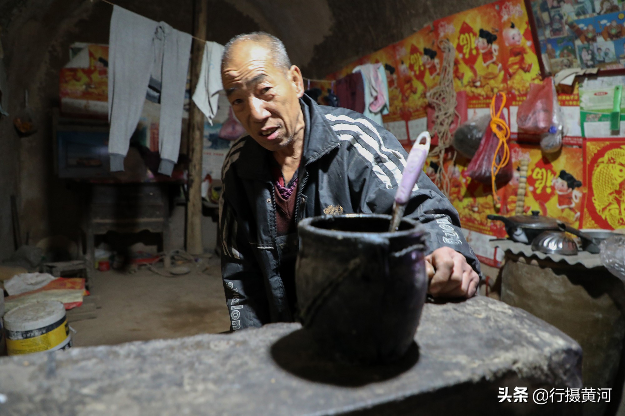 祖传200年传家宝,老汉卖掉传家宝价格8700万