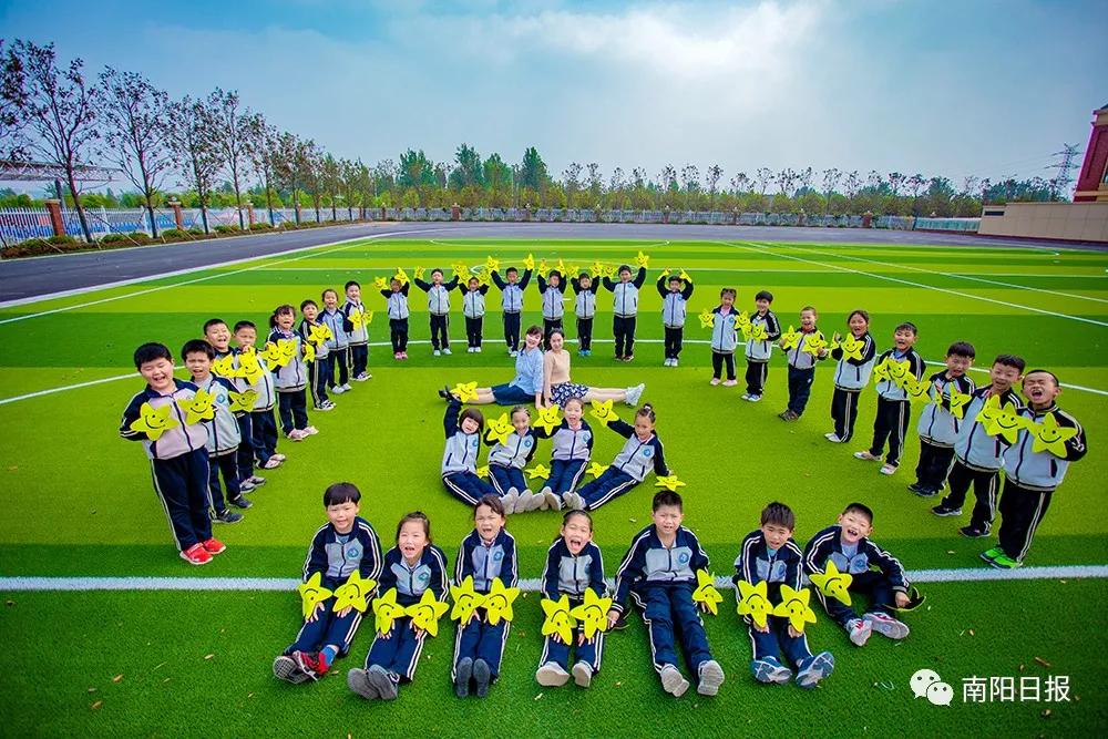 陪伴引领共同成长,南阳市第一完全学校全景校园