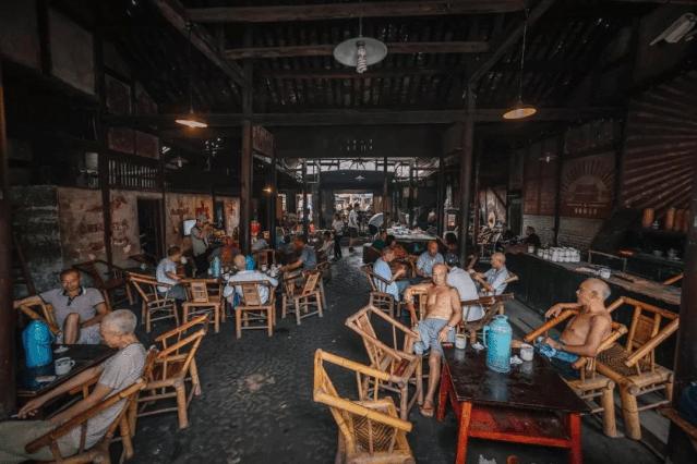 剑桥女学霸在中国学中餐,一个剑桥女学霸