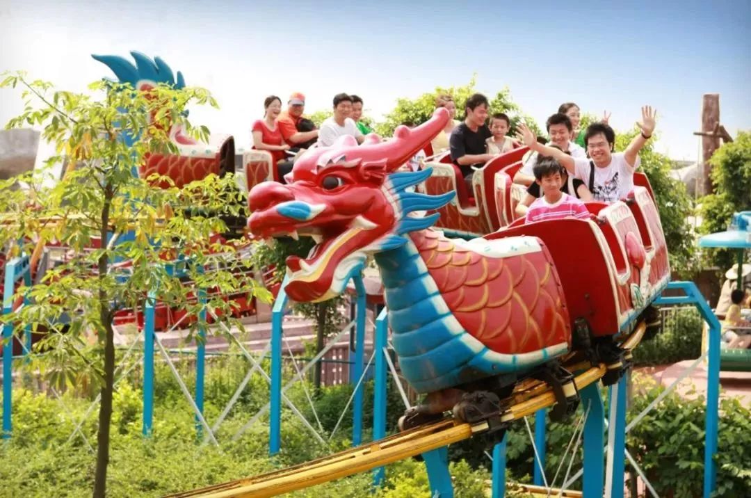 中秋国庆仅138元，两人同行玩转5A长鹿旅游休博园+童话动物王国