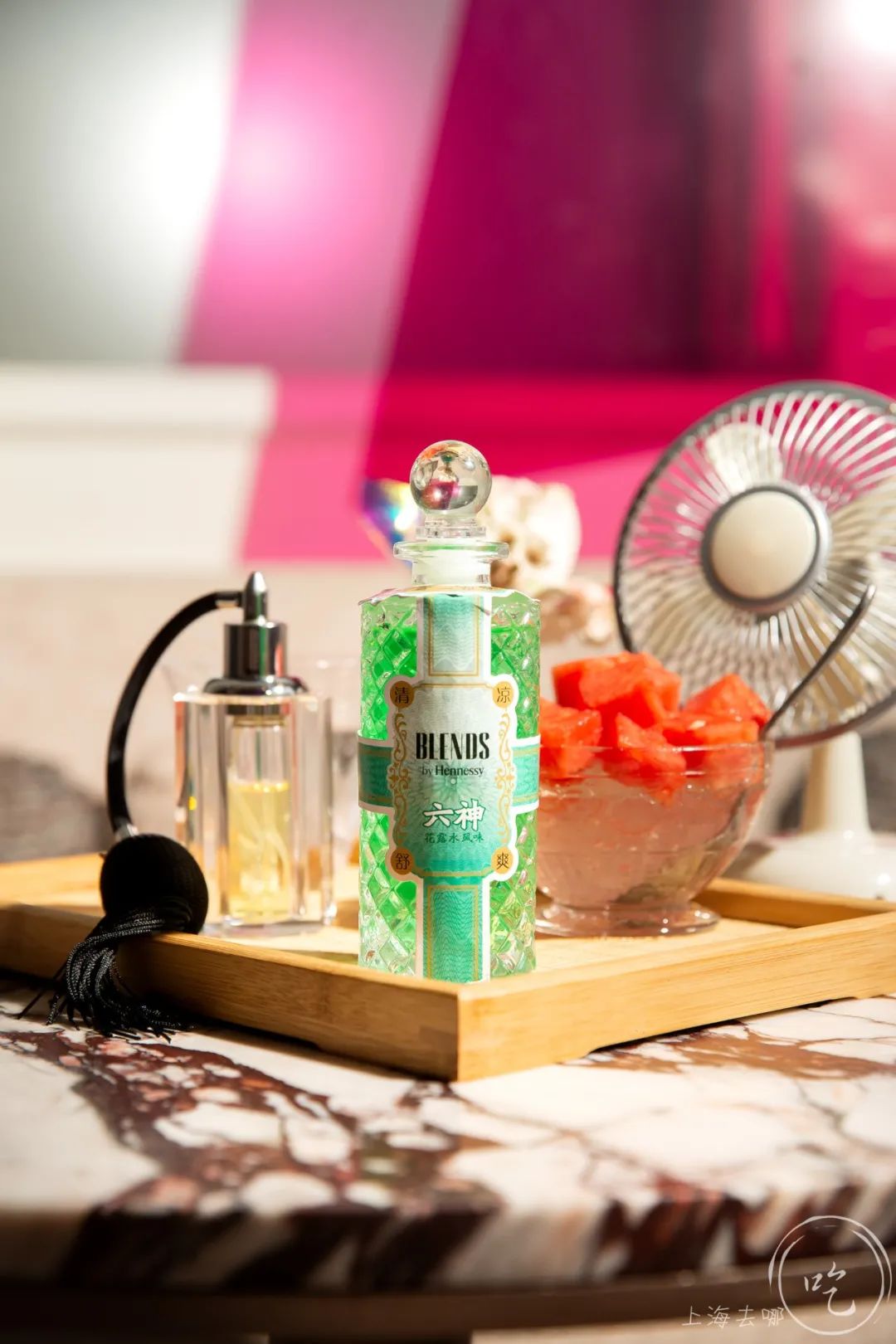 次元壁破了！轩尼诗酒吧X国民六神，竟出了个“花露水鸡尾酒”