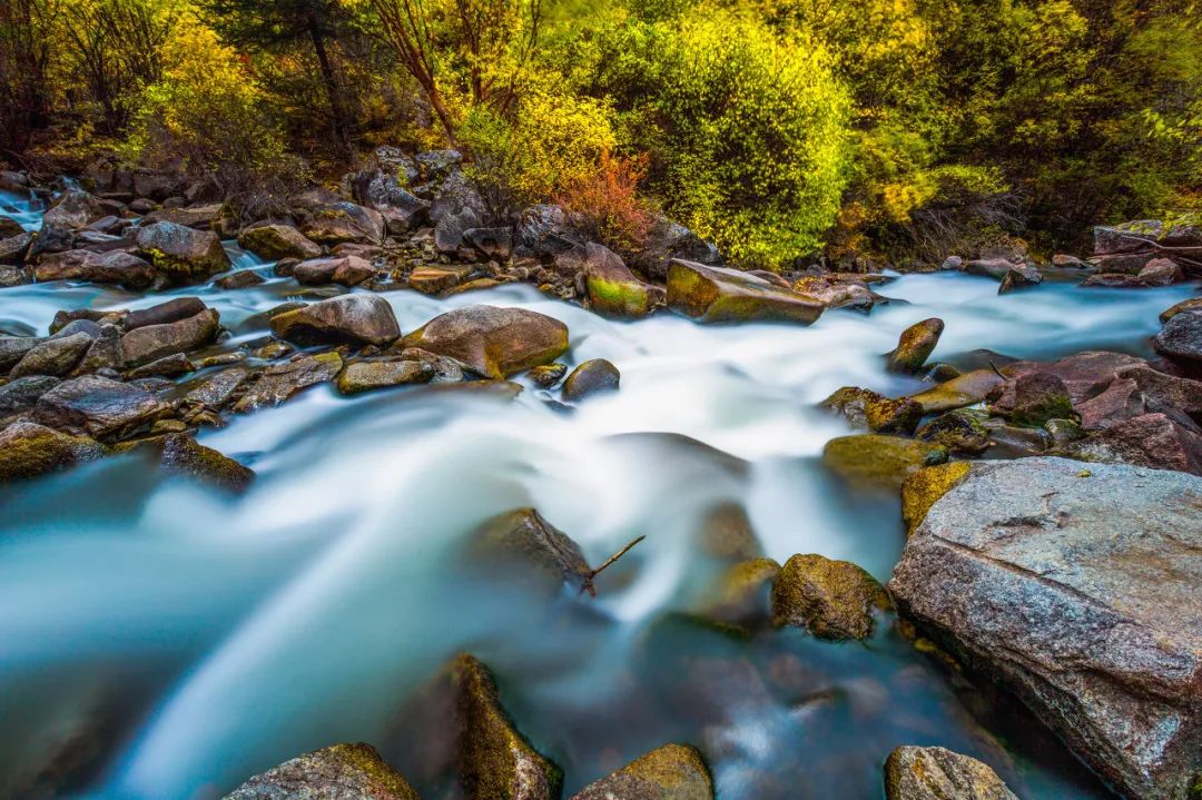 情歌故乡，格萨尔王故里，不去*藏西**就去梦中的香巴拉