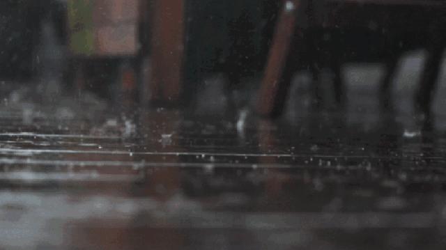 潮湿天气硅藻泥墙面发黑,天气阴冷下硅藻泥有用吗